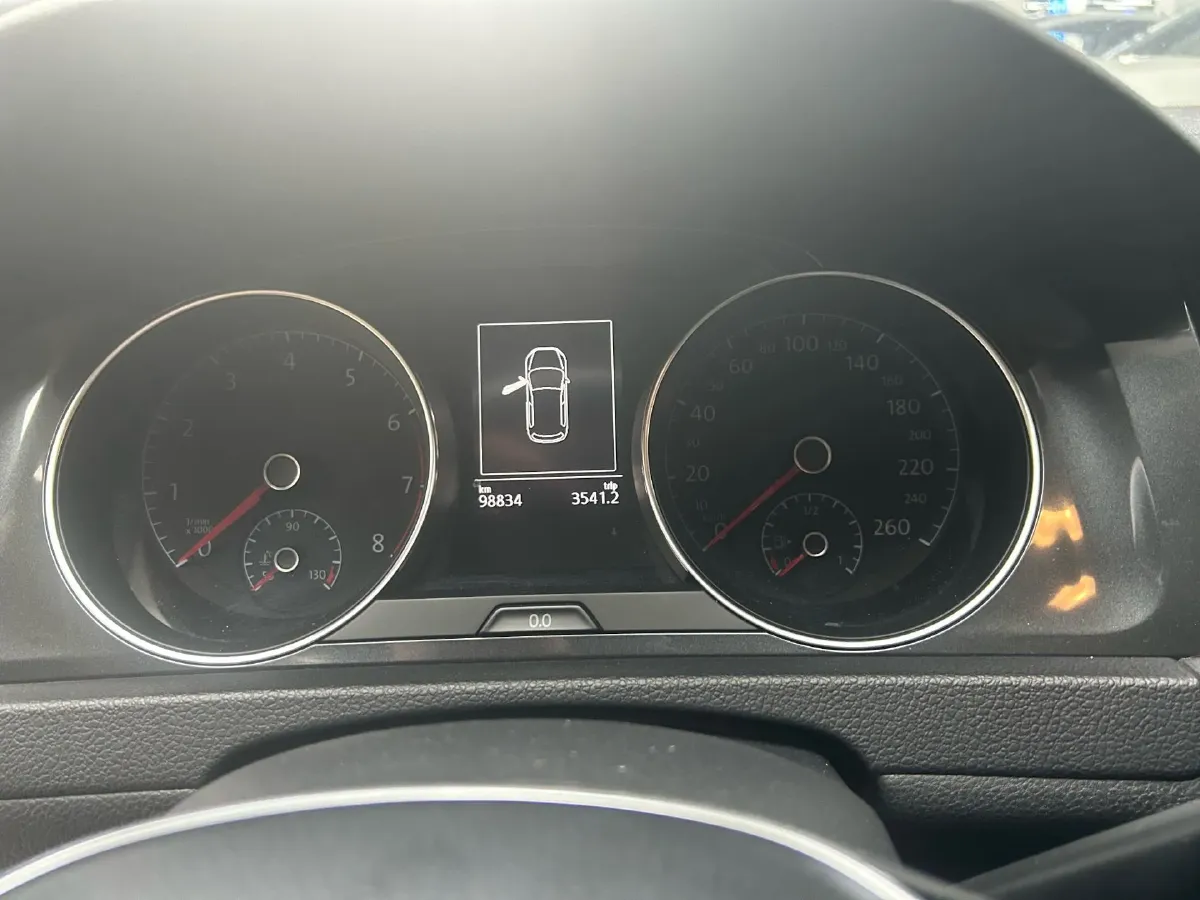 2018 Volkswagen Golf 1.6L 110HP L4 6AT,autocango,china used car exporter,china ev exporter,chinese used car exporter,chinese used ev exporter