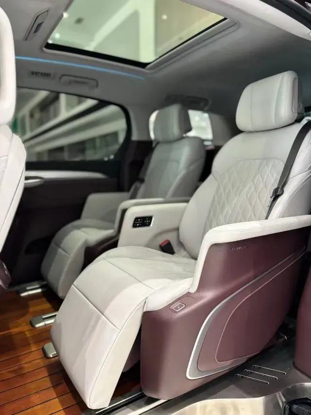 2022 Buick GL8 2.0T 237HP L4 9AT,autocango,china used car exporter,china ev exporter,chinese used car exporter,chinese used ev exporter