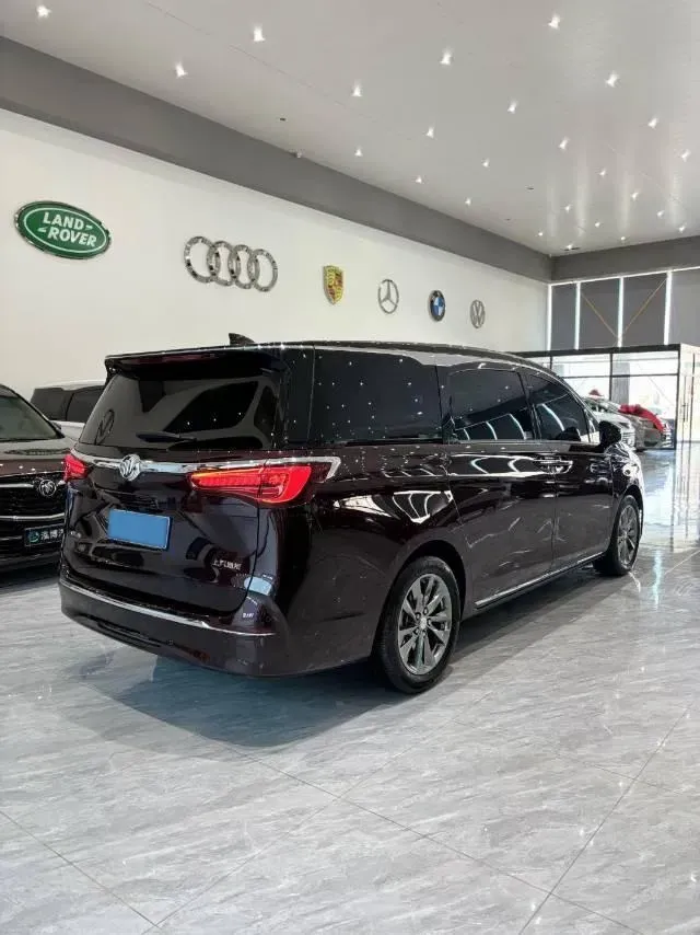 2022 Buick GL8 2.0T 237HP L4 9AT,autocango,china used car exporter,china ev exporter,chinese used car exporter,chinese used ev exporter