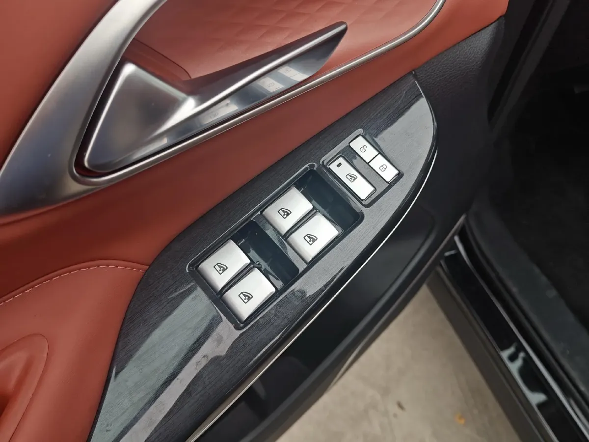 2026 ChangAn CS75 1.5T 192HP L4 7DCT,autocango,china used car exporter,china ev exporter,chinese used car exporter,chinese used ev exporter