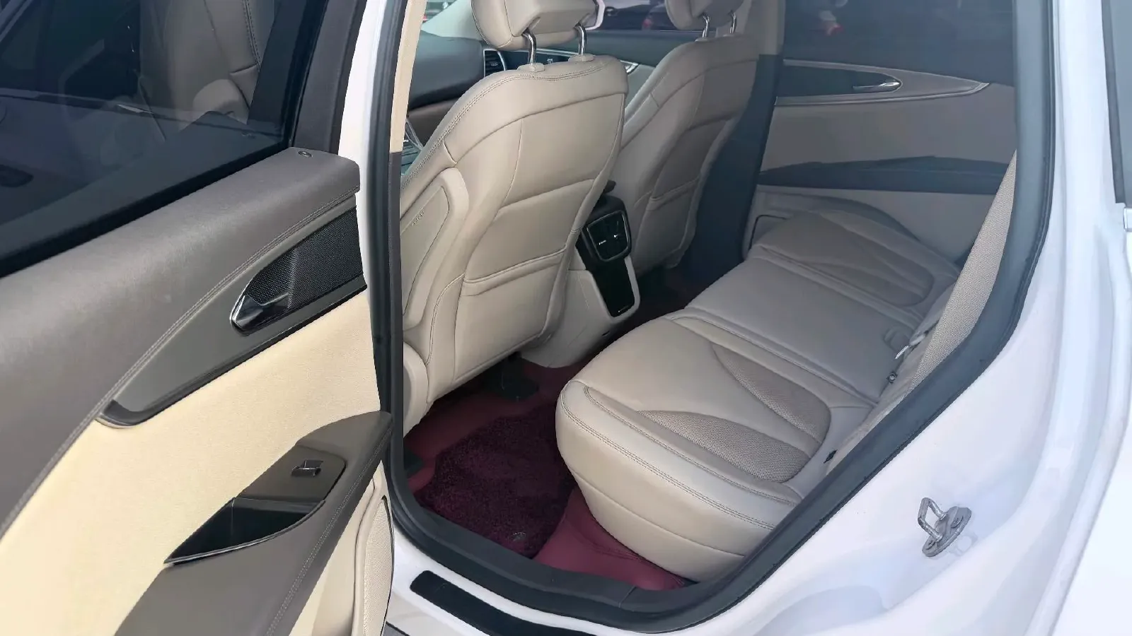 2019 Lincoln Nautilus 2.0T 224HP L4 8AT,autocango,china used car exporter,china ev exporter,chinese used car exporter,chinese used ev exporter