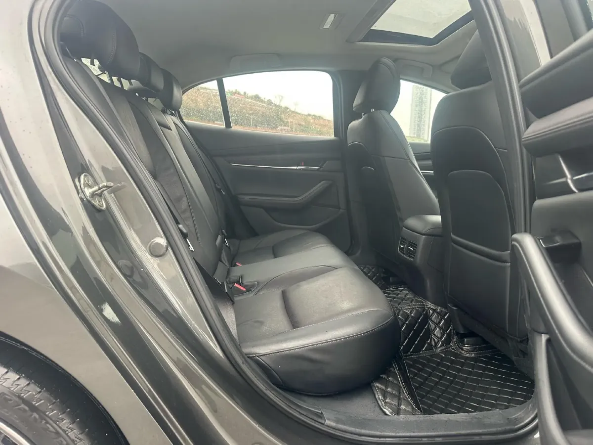 2020 Mazda 3 Axela 2.0L 158HP L4 6AT,autocango,china used car exporter,china ev exporter,chinese used car exporter,chinese used ev exporter