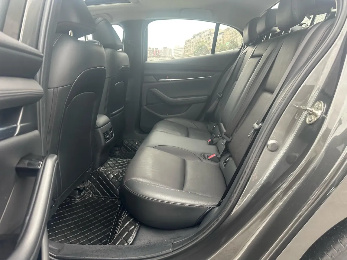 2020 Mazda 3 Axela 2.0L 158HP L4 6AT,autocango,china used car exporter,china ev exporter,chinese used car exporter,chinese used ev exporter