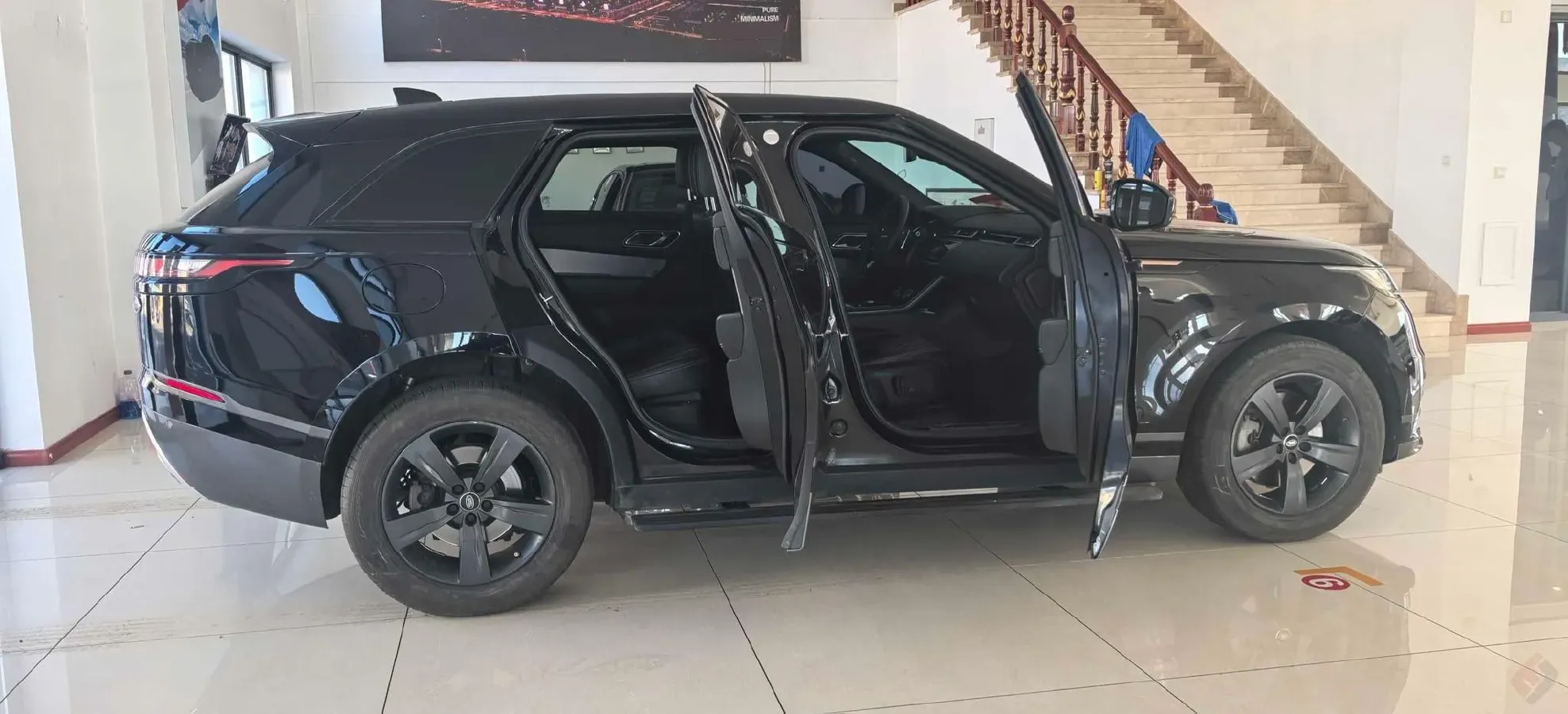 2018 Land Rover Range Rover Velar 3.0T 380HP V6 8AT,autocango,china used car exporter,china ev exporter,chinese used car exporter,chinese used ev exporter