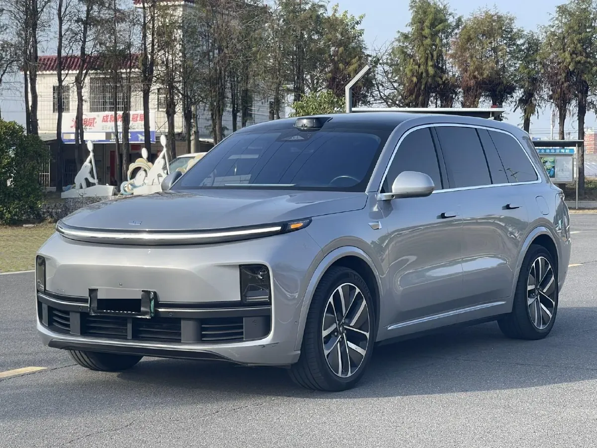 2022 Li L9 Range Extended 154HP REEV 42.6KWH,autocango,china used car exporter,china ev exporter,chinese used car exporter,chinese used ev exporter