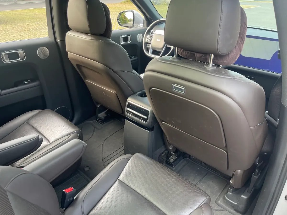 2022 Li L9 Range Extended 154HP REEV 42.6KWH,autocango,china used car exporter,china ev exporter,chinese used car exporter,chinese used ev exporter