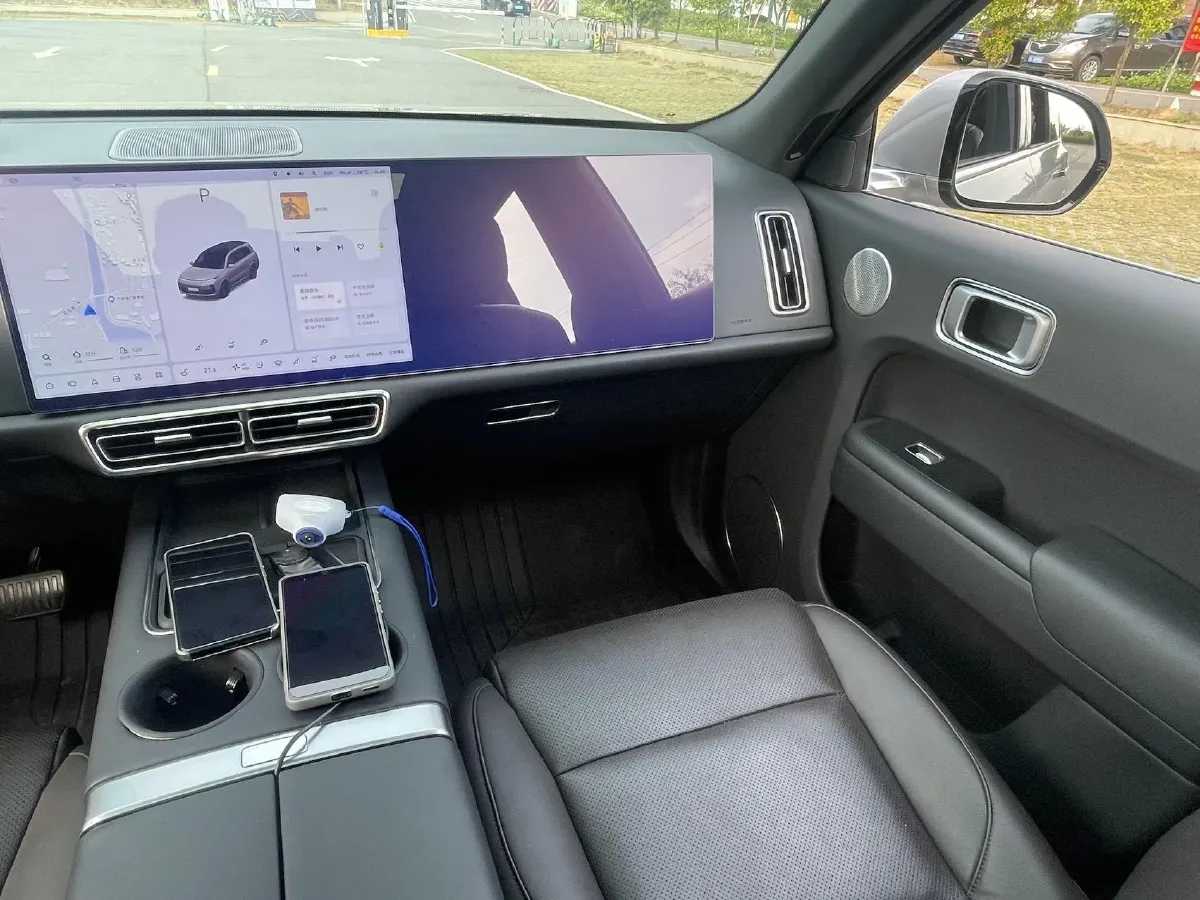 2022 Li L9 Range Extended 154HP REEV 42.6KWH,autocango,china used car exporter,china ev exporter,chinese used car exporter,chinese used ev exporter