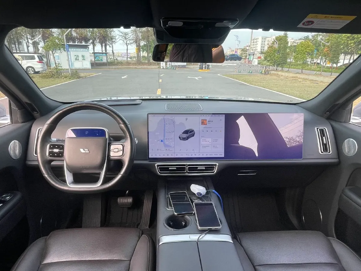 2022 Li L9 Range Extended 154HP REEV 42.6KWH,autocango,china used car exporter,china ev exporter,chinese used car exporter,chinese used ev exporter