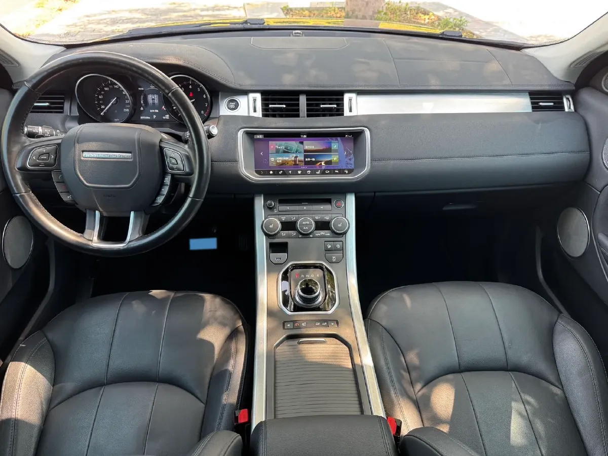 2018 Land Rover Range Rover Evoque 2.0T 241HP L4 9AT,autocango,china used car exporter,china ev exporter,chinese used car exporter,chinese used ev exporter