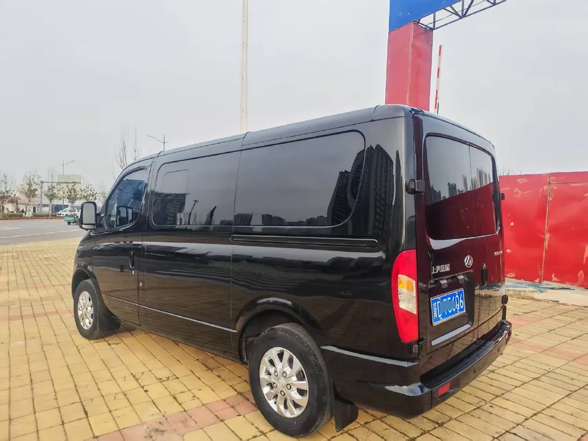 2023 MAXUS XinTu V70 2.0T 125HP L4 6MT,autocango,china used car exporter,china ev exporter,chinese used car exporter,chinese used ev exporter