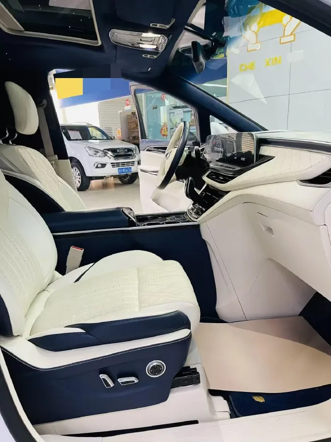 2020 Buick GL8 2.0T 237HP L4 9AT,autocango,china used car exporter,china ev exporter,chinese used car exporter,chinese used ev exporter