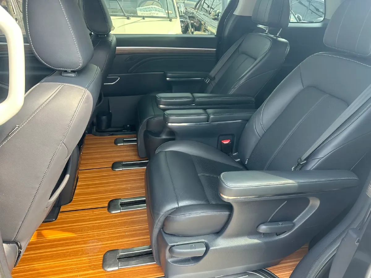 2021 GAC Trumpchi M8 2.0T 252HP L4 8AT,autocango,china used car exporter,china ev exporter,chinese used car exporter,chinese used ev exporter