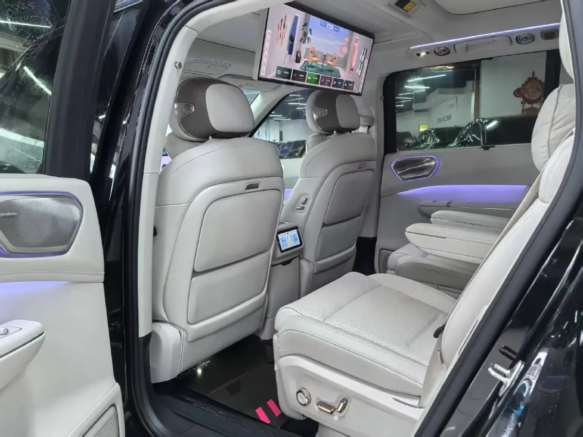 2025 LYNK&CO 900 2.0T 254HP L4 3DHT PHEV,autocango,china used car exporter,china ev exporter,chinese used car exporter,chinese used ev exporter