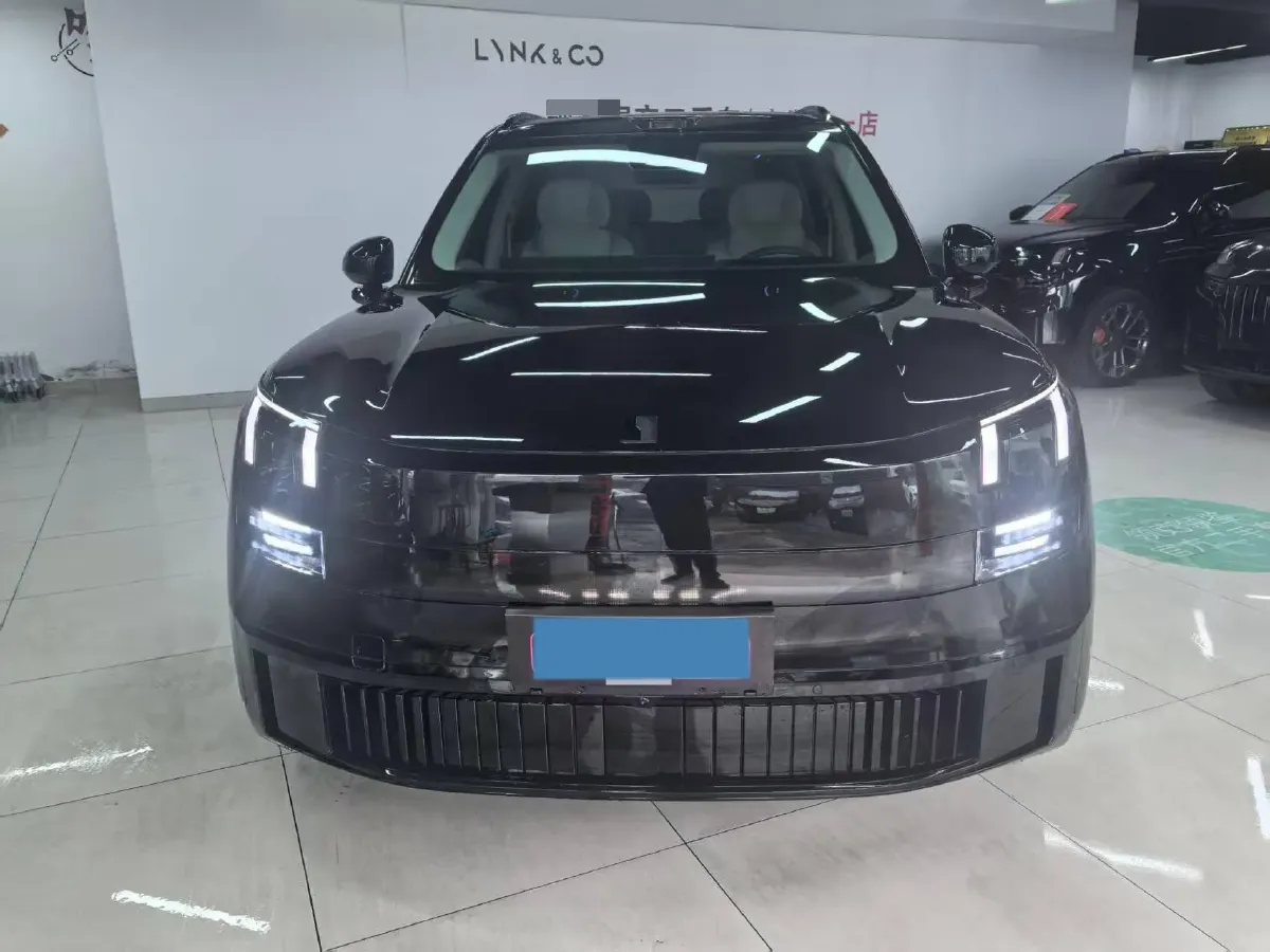 2025 LYNK&CO 900 2.0T 254HP L4 3DHT PHEV,autocango,china used car exporter,china ev exporter,chinese used car exporter,chinese used ev exporter