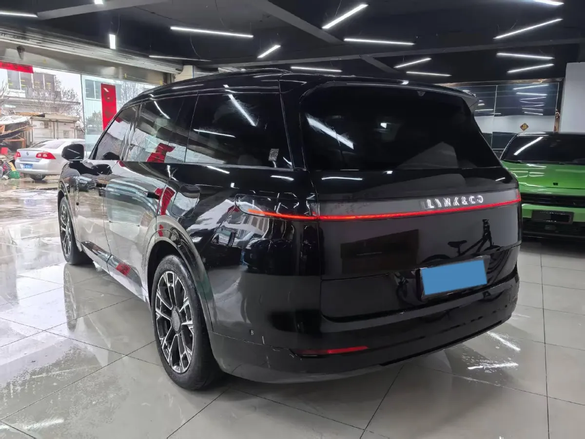 2025 LYNK&CO 900 2.0T 254HP L4 3DHT PHEV,autocango,china used car exporter,china ev exporter,chinese used car exporter,chinese used ev exporter