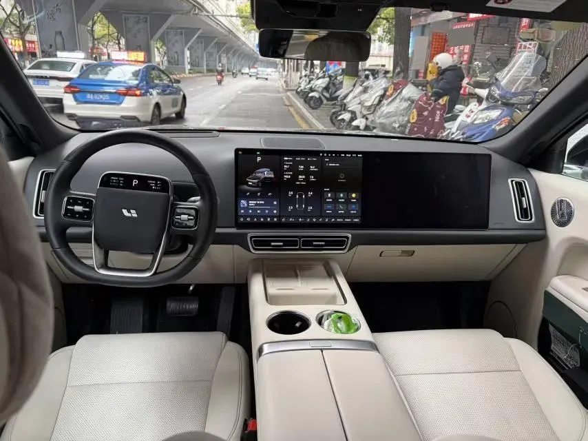 2025 Li L9 Range Extended 154HP REEV,autocango,china used car exporter,china ev exporter,chinese used car exporter,chinese used ev exporter