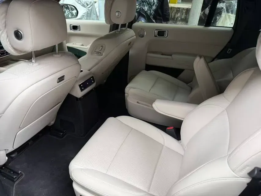 2025 Li L9 Range Extended 154HP REEV,autocango,china used car exporter,china ev exporter,chinese used car exporter,chinese used ev exporter