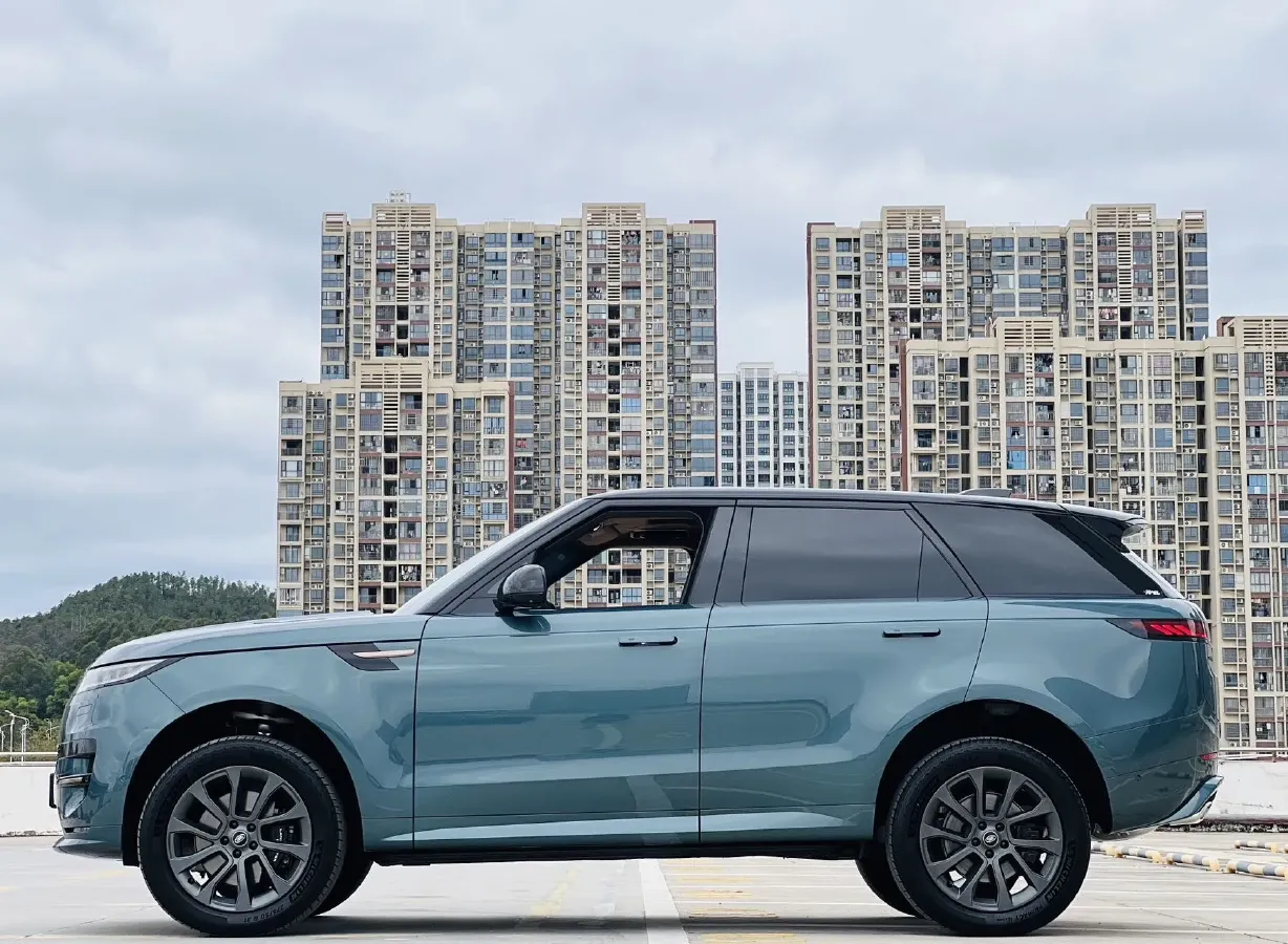 2023 Land Rover Range Rover Sport 3.0T 400HP L6 8AT,autocango,china used car exporter,china ev exporter,chinese used car exporter,chinese used ev exporter