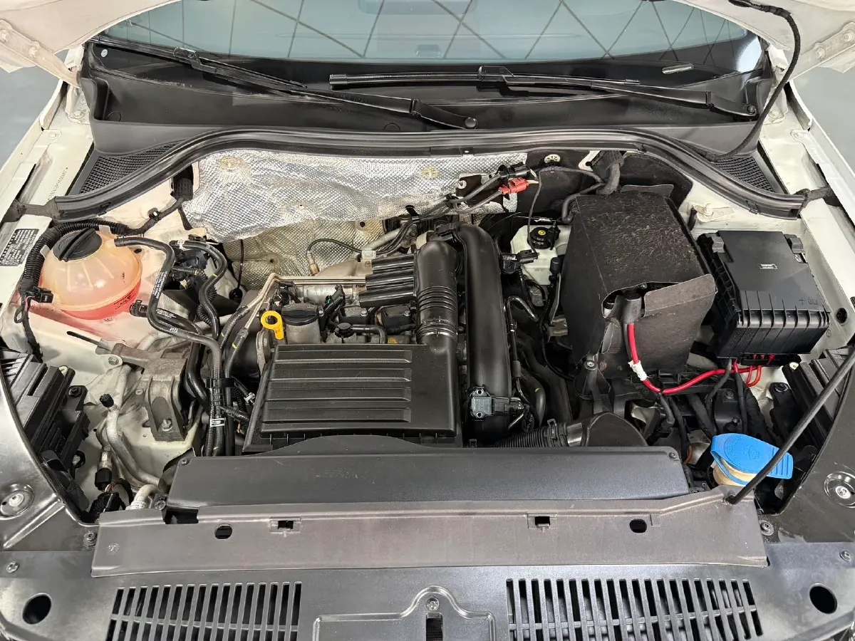 2016 Buick Larcosse 1.5T 170HP L4 7DCT,autocango,china used car exporter,china ev exporter,chinese used car exporter,chinese used ev exporter