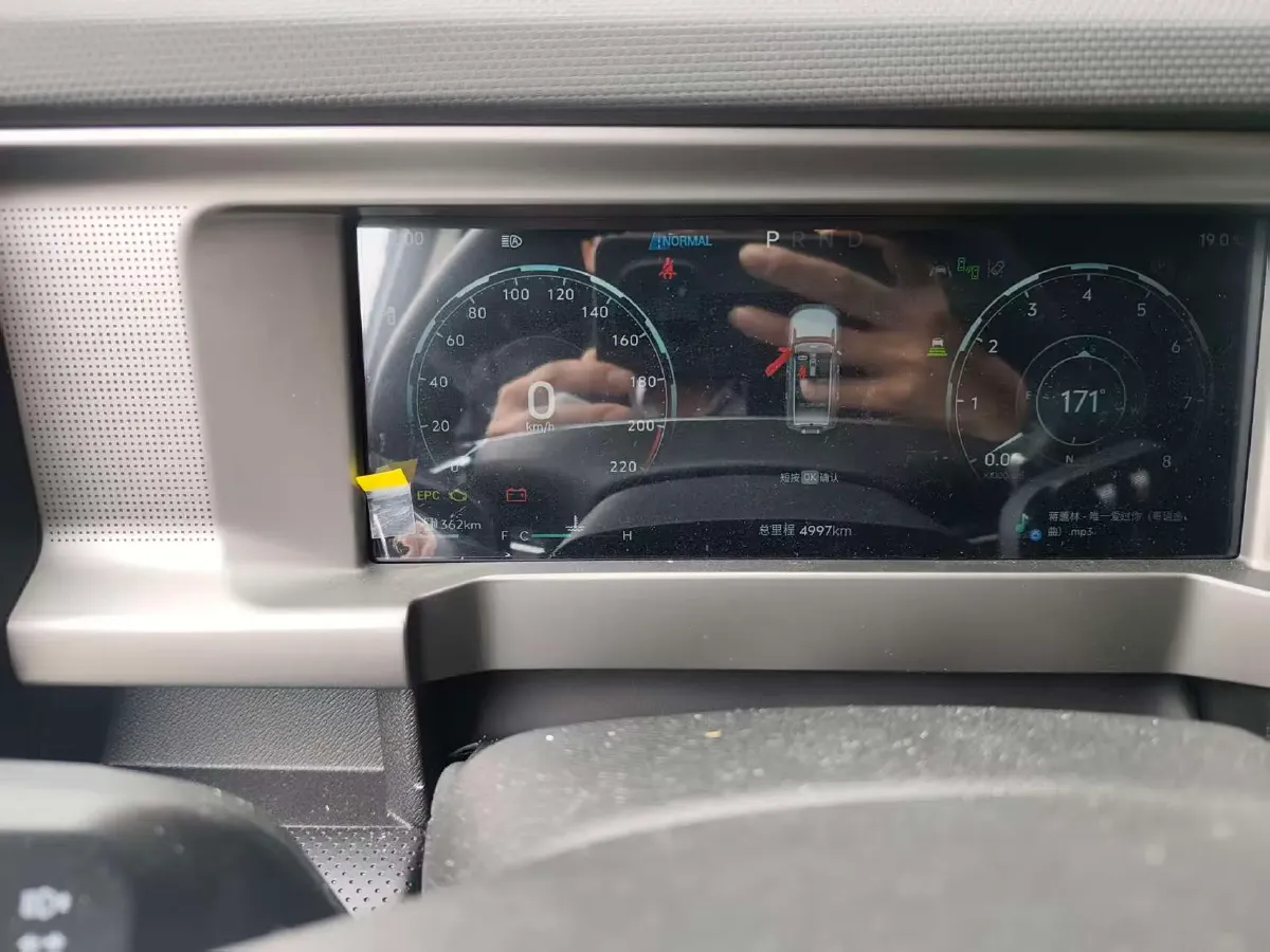 2025 Jetour Traveller 2.0T 254HP L4 8AT,autocango,china used car exporter,china ev exporter,chinese used car exporter,chinese used ev exporter