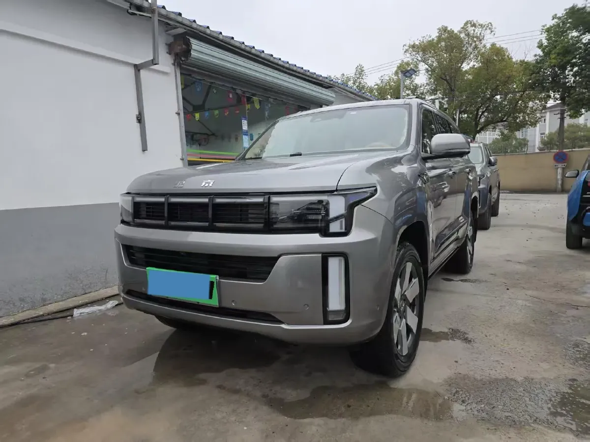 2024 Beijing BJ60 Thunder 1.5T 188HP L4 REEV 40.3KWH,autocango,china used car exporter,china ev exporter,chinese used car exporter,chinese used ev exporter