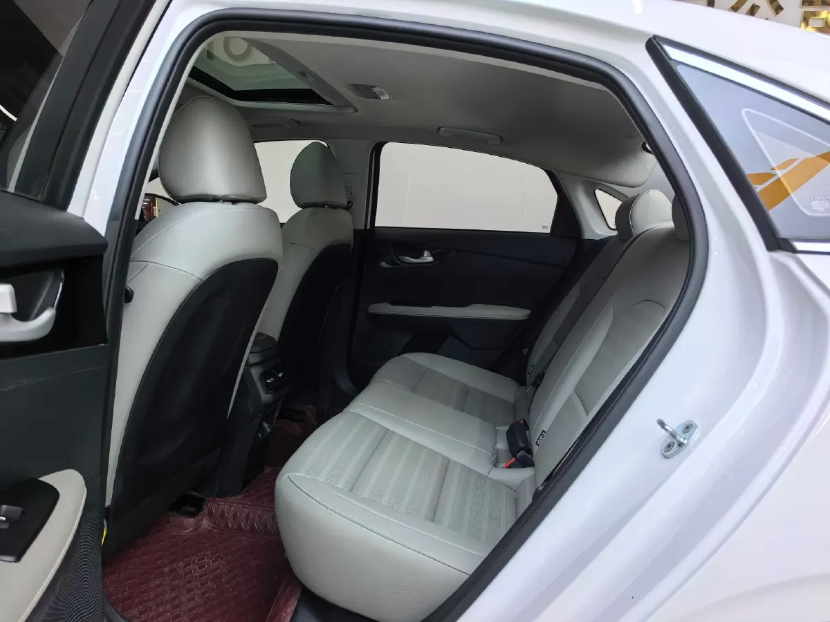 2023 Kia K3 1.5L 115HP L4 CVT,autocango,china used car exporter,china ev exporter,chinese used car exporter,chinese used ev exporter