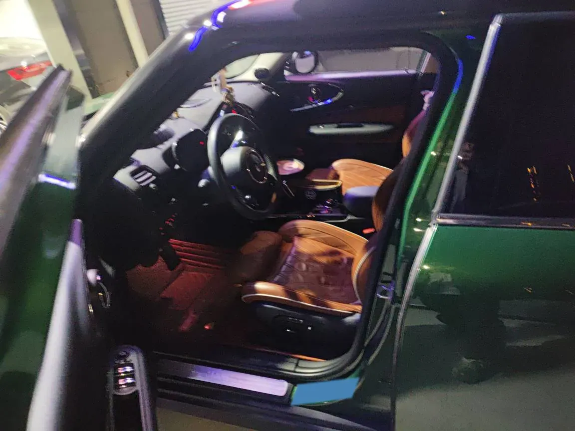 2021 MINI CLUBMAN 1.5T 136HP L3 7DCT,autocango,china used car exporter,china ev exporter,chinese used car exporter,chinese used ev exporter