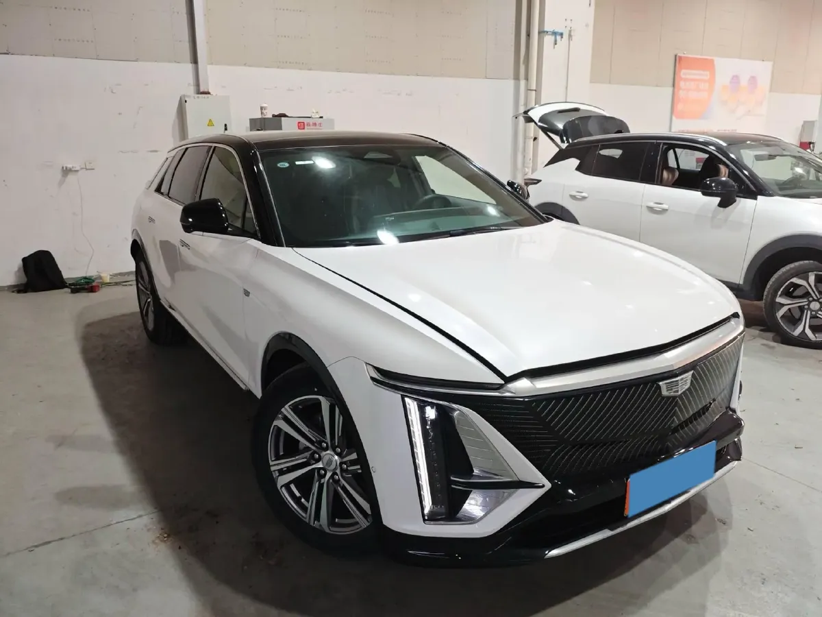 2022 Cadillac IQ Lyriq BEV 95.7KWH,autocango,china used car exporter,china ev exporter,chinese used car exporter,chinese used ev exporter
