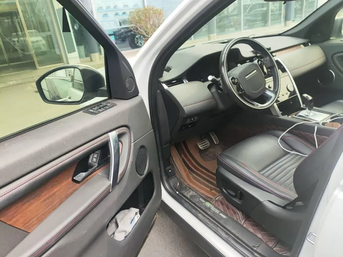 2020 Land Rover Discovery Sport 2.0T 249HP L4 9AT,autocango,china used car exporter,china ev exporter,chinese used car exporter,chinese used ev exporter