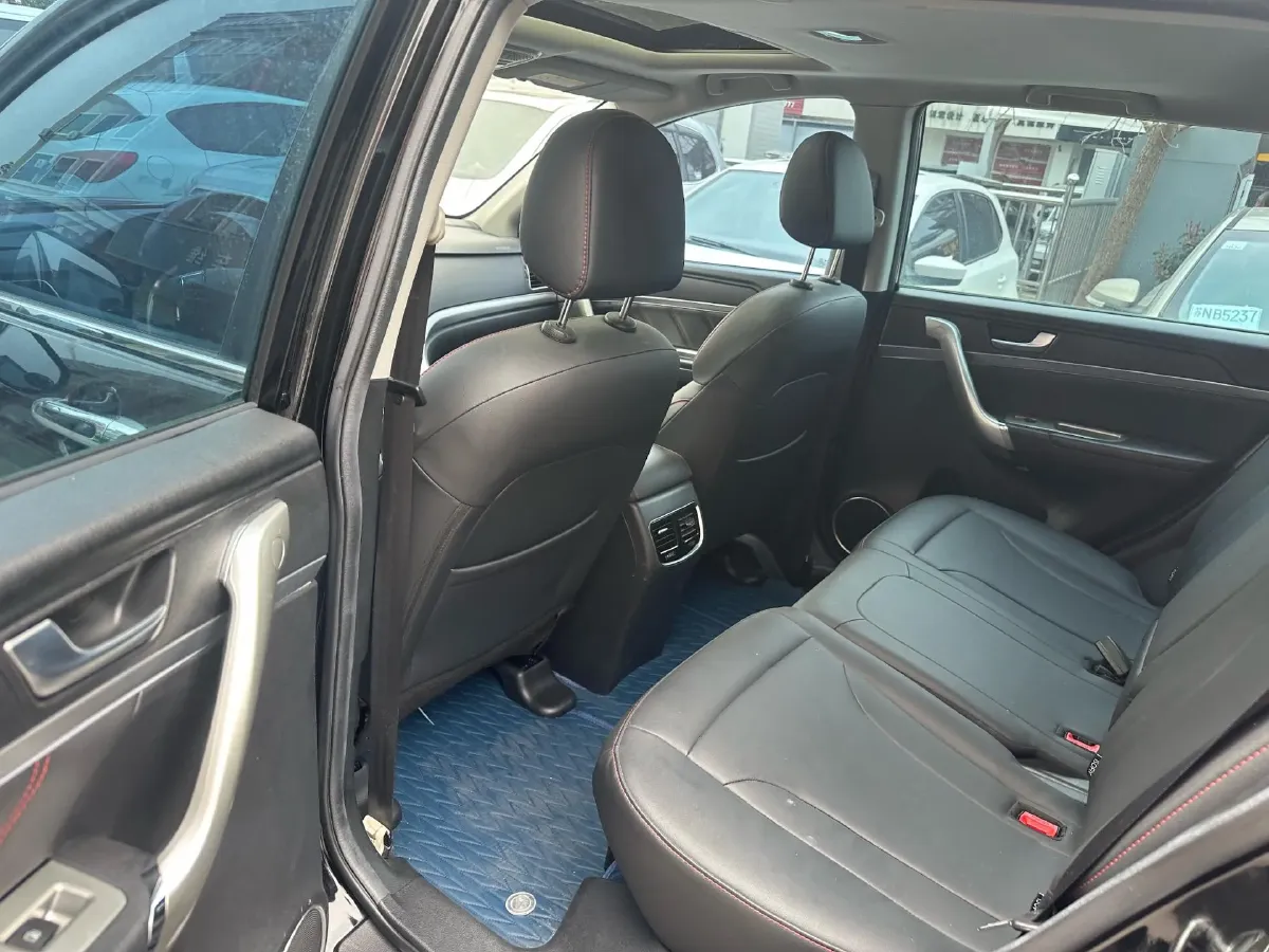 2018 Haval M6 1.5T 150HP L4 7DCT,autocango,china used car exporter,china ev exporter,chinese used car exporter,chinese used ev exporter