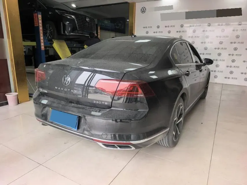 2023 Volkswagen Magotan 2.0T 186HP L4 7DCT,autocango,china used car exporter,china ev exporter,chinese used car exporter,chinese used ev exporter