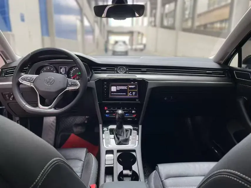 2020 Volkswagen Magotan 2.0T 186HP L4 7DCT,autocango,china used car exporter,china ev exporter,chinese used car exporter,chinese used ev exporter