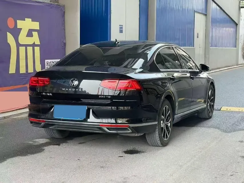 2020 Volkswagen Magotan 2.0T 186HP L4 7DCT,autocango,china used car exporter,china ev exporter,chinese used car exporter,chinese used ev exporter