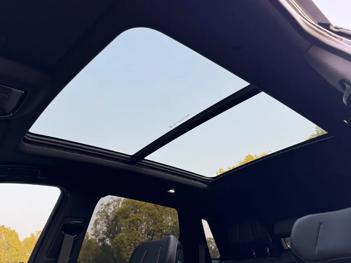 2025 Cadillac XT5 2.0T 237HP L4 9AT,autocango,china used car exporter,china ev exporter,chinese used car exporter,chinese used ev exporter