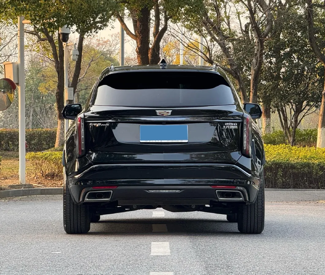 2025 Cadillac XT5 2.0T 237HP L4 9AT,autocango,china used car exporter,china ev exporter,chinese used car exporter,chinese used ev exporter
