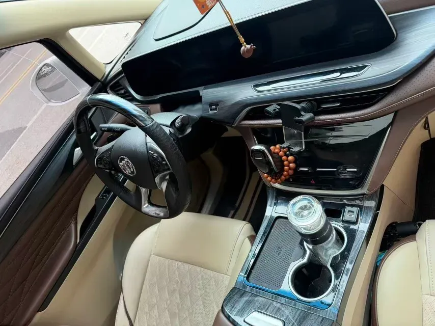 2023 Buick GL8 2.0T 237HP L4 9AT,autocango,china used car exporter,china ev exporter,chinese used car exporter,chinese used ev exporter