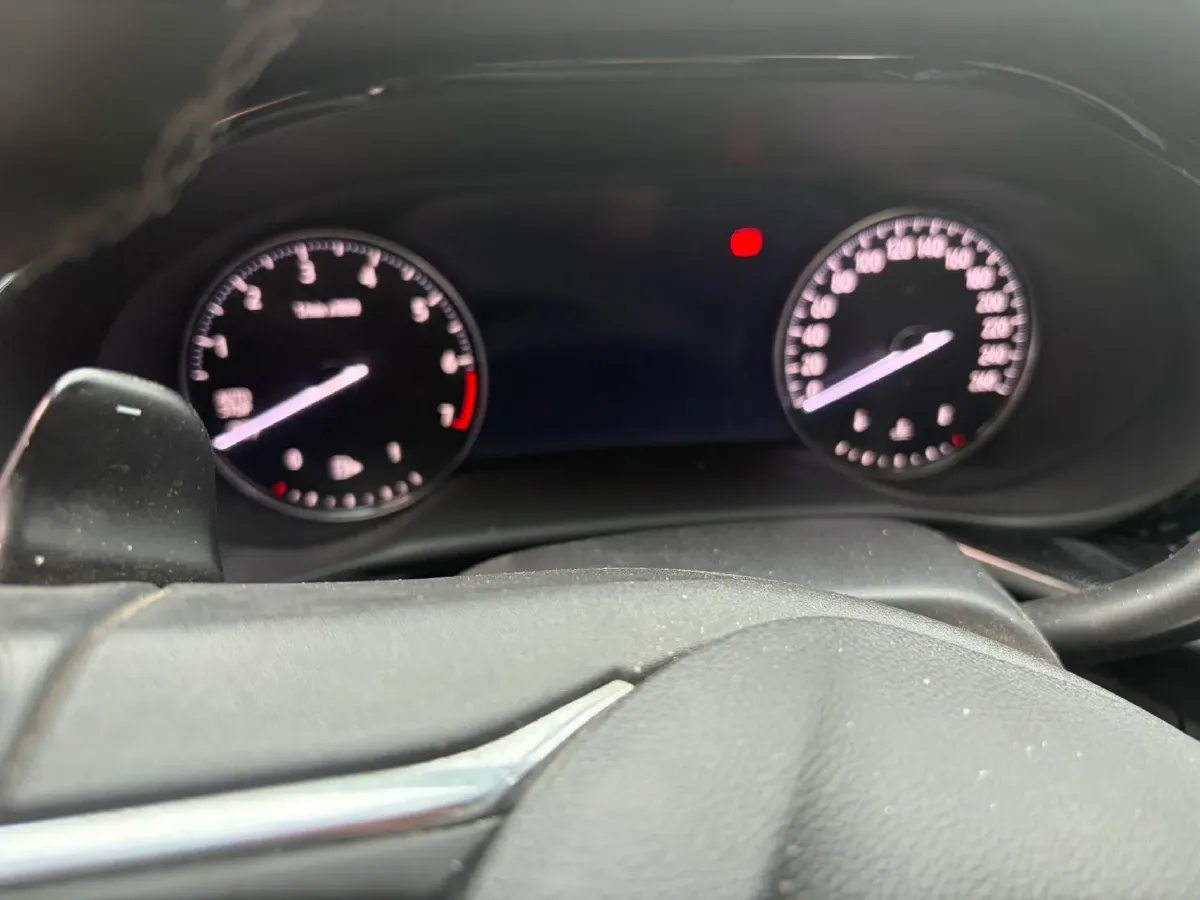 2023 Buick EnvisionS 2.0T 237HP L4 9AT,autocango,china used car exporter,china ev exporter,chinese used car exporter,chinese used ev exporter