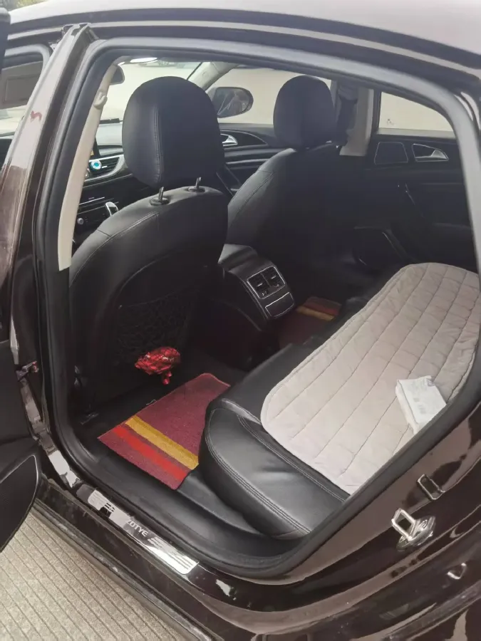 2016 Zotye Z700 1.8T 177HP L4 6DCT,autocango,china used car exporter,china ev exporter,chinese used car exporter,chinese used ev exporter