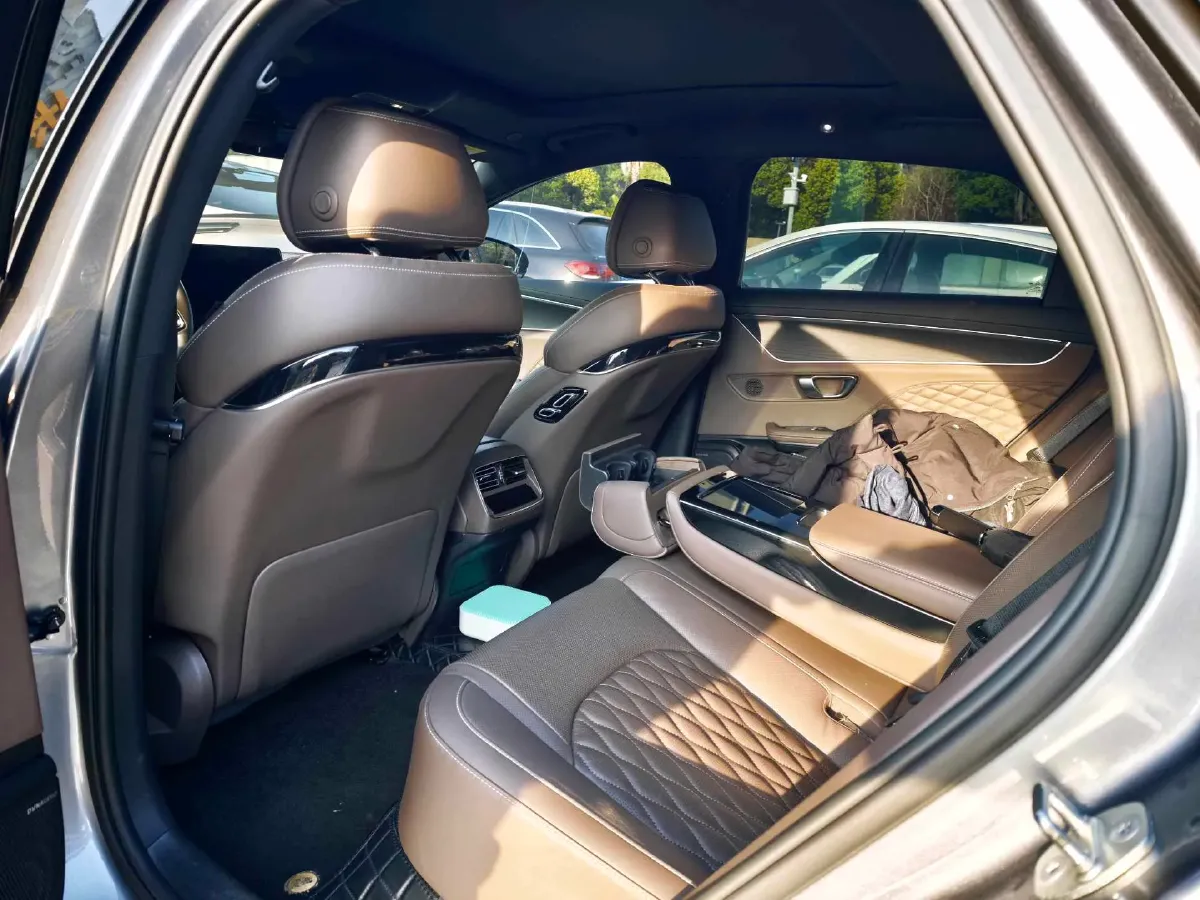 2022 Lincoln Corsair 2.0T 245HP L4 8AT,autocango,china used car exporter,china ev exporter,chinese used car exporter,chinese used ev exporter