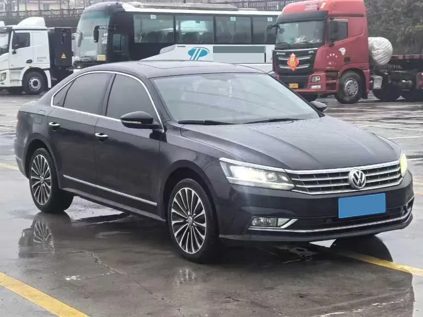 2017 Volkswagen Passat 1.8T 180HP L4 7DCT,autocango,china used car exporter,china ev exporter,chinese used car exporter,chinese used ev exporter