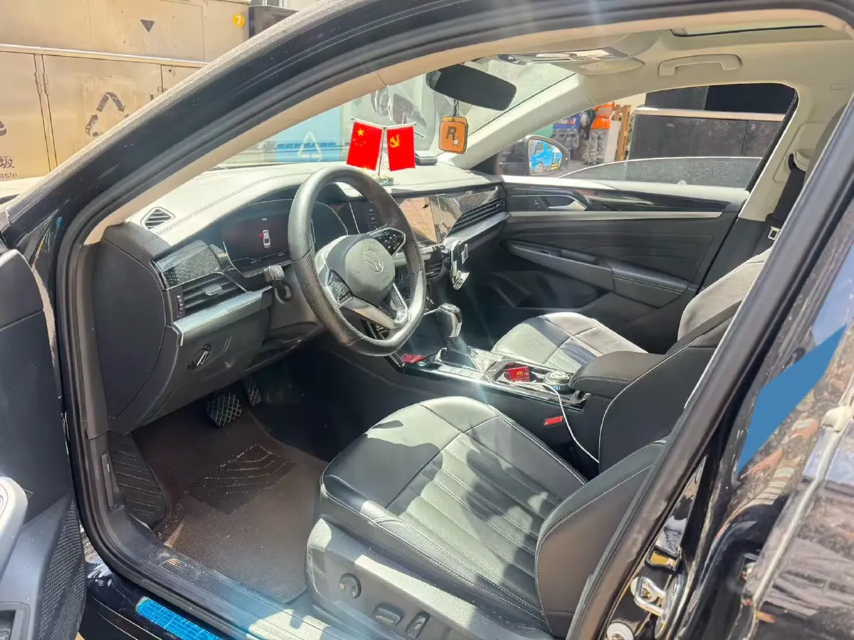 2023 Volkswagen Passat 2.0T 186HP L4 7DCT,autocango,china used car exporter,china ev exporter,chinese used car exporter,chinese used ev exporter