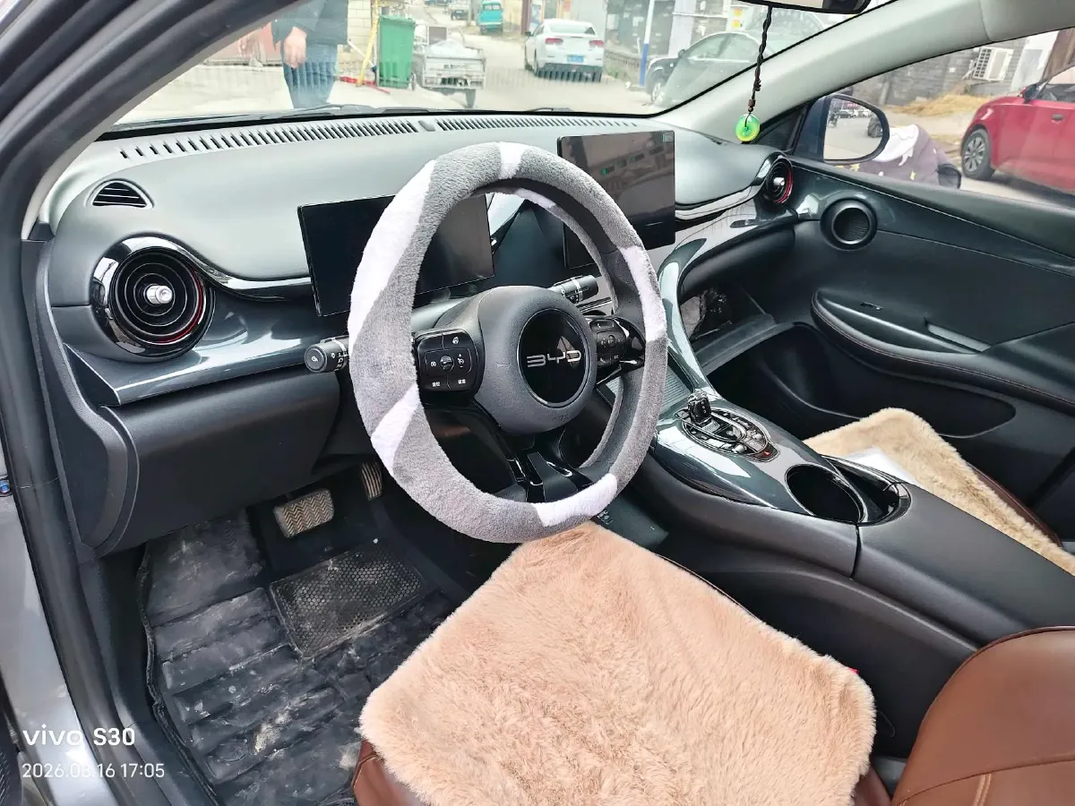 2021 Geely Azkarra 1.8T 184HP L4 7DCT,autocango,china used car exporter,china ev exporter,chinese used car exporter,chinese used ev exporter