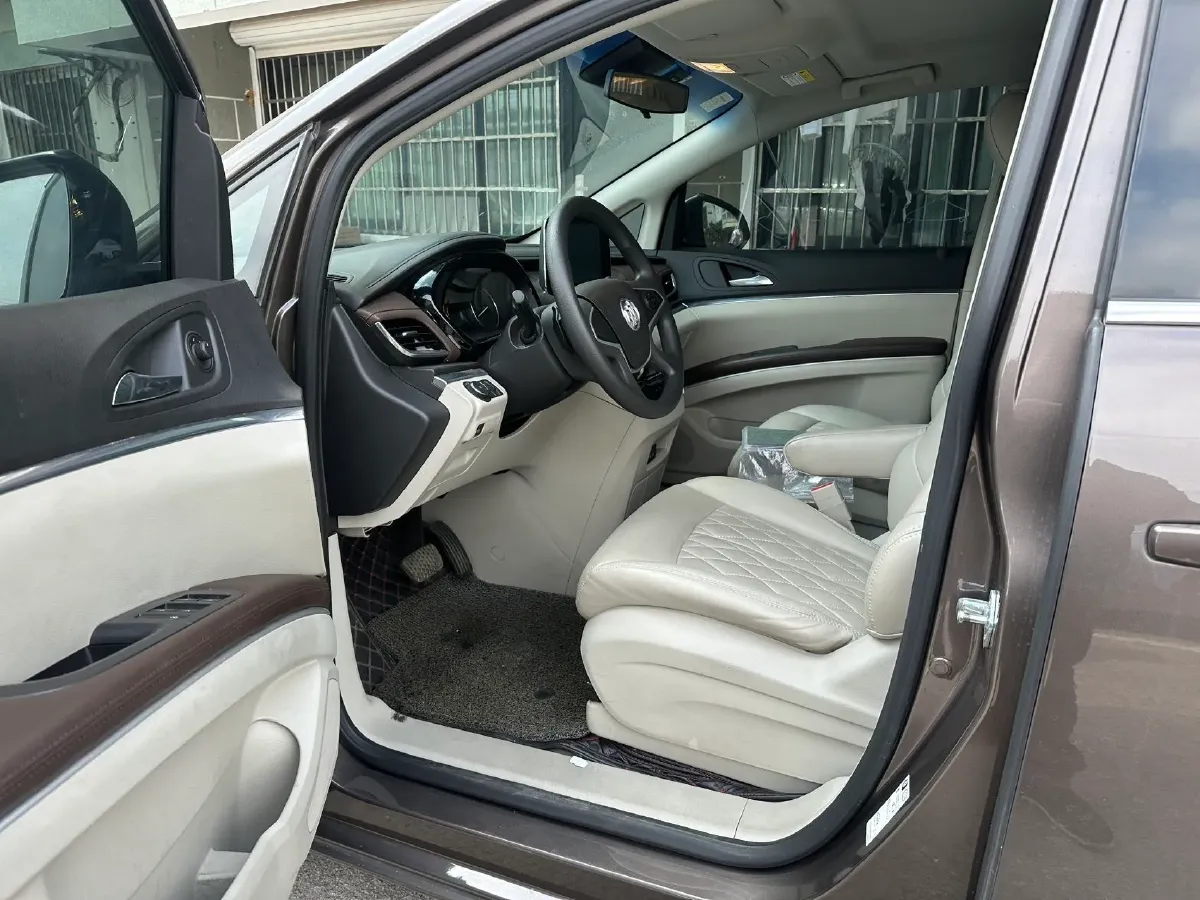 2021 Buick GL8 2.0T 237HP L4 9AT,autocango,china used car exporter,china ev exporter,chinese used car exporter,chinese used ev exporter