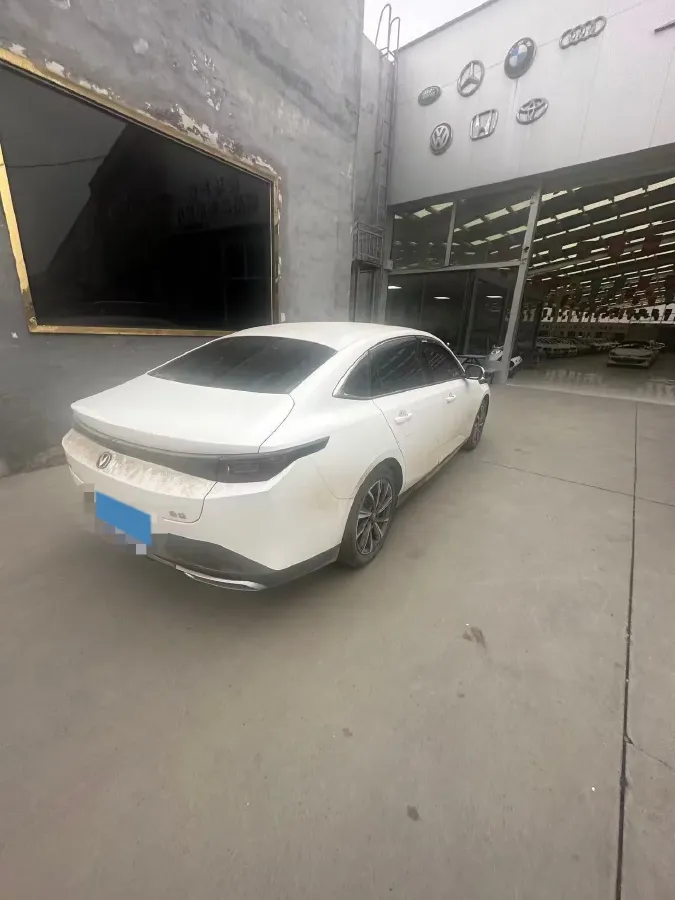 2024 ChangAn Eado 1.5T 170HP L4 7DCT,autocango,china used car exporter,china ev exporter,chinese used car exporter,chinese used ev exporter