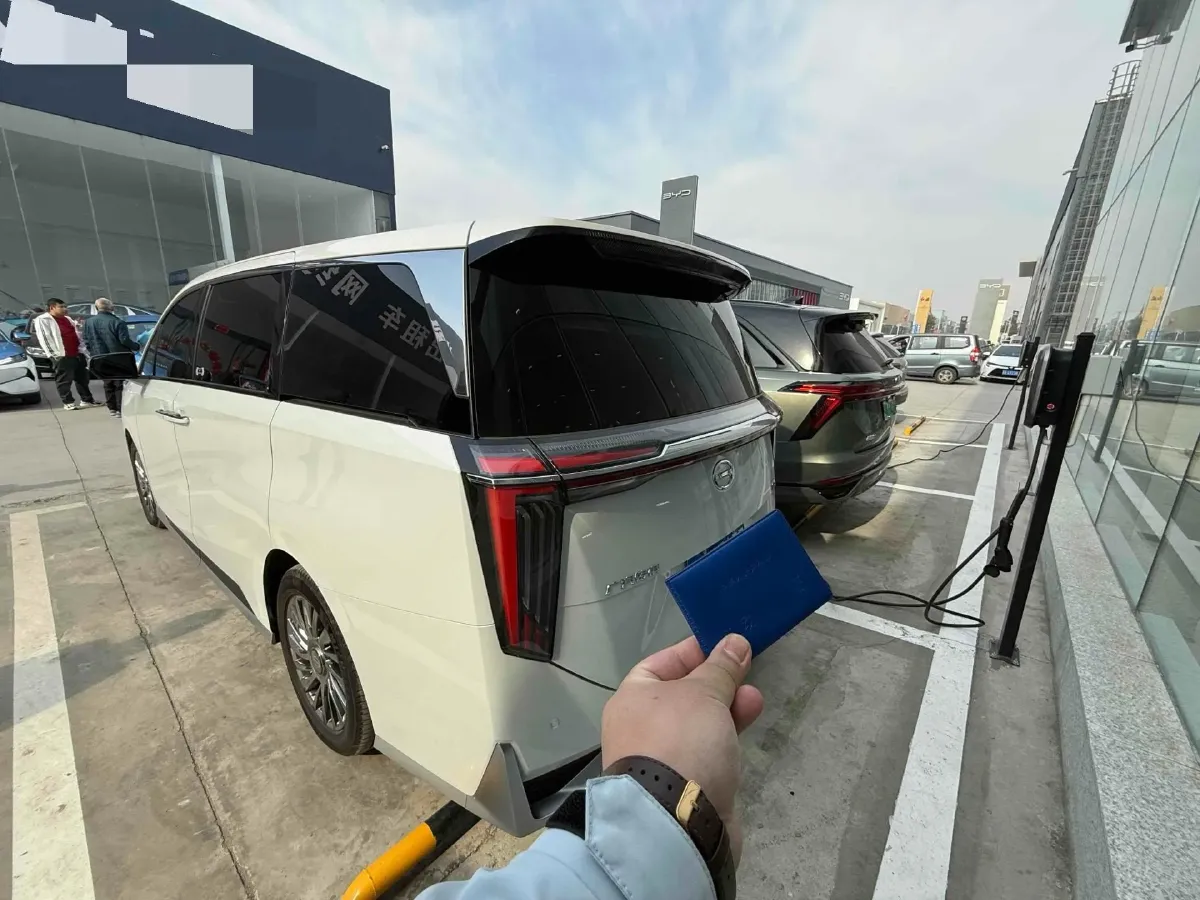 2023 GAC Trumpchi M8 2.0T 252HP L4 8AT,autocango,china used car exporter,china ev exporter,chinese used car exporter,chinese used ev exporter