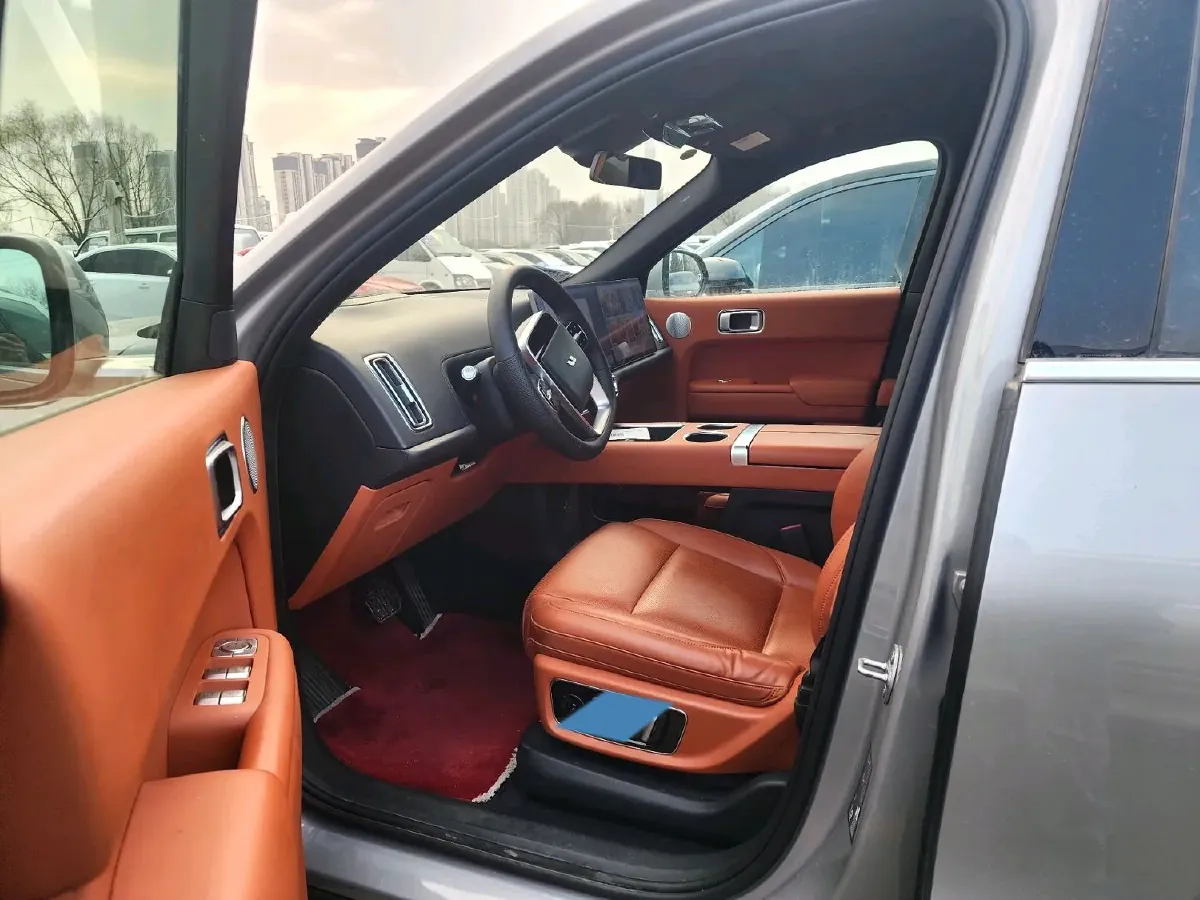 2023 Li L8 Range Extended 154HP REEV 40.9KWH,autocango,china used car exporter,china ev exporter,chinese used car exporter,chinese used ev exporter