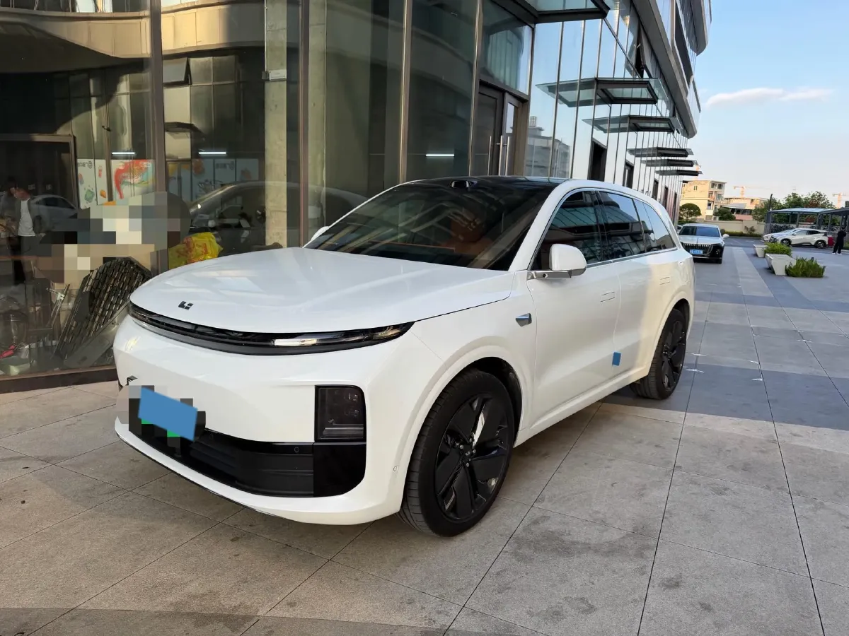 2025 Li L6 Range Extended 154HP L4 REEV,autocango,china used car exporter,china ev exporter,chinese used car exporter,chinese used ev exporter