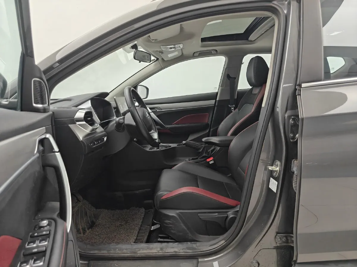 2021 Geely Coolray 1.4T 141HP L4 6DCT,autocango,china used car exporter,china ev exporter,chinese used car exporter,chinese used ev exporter