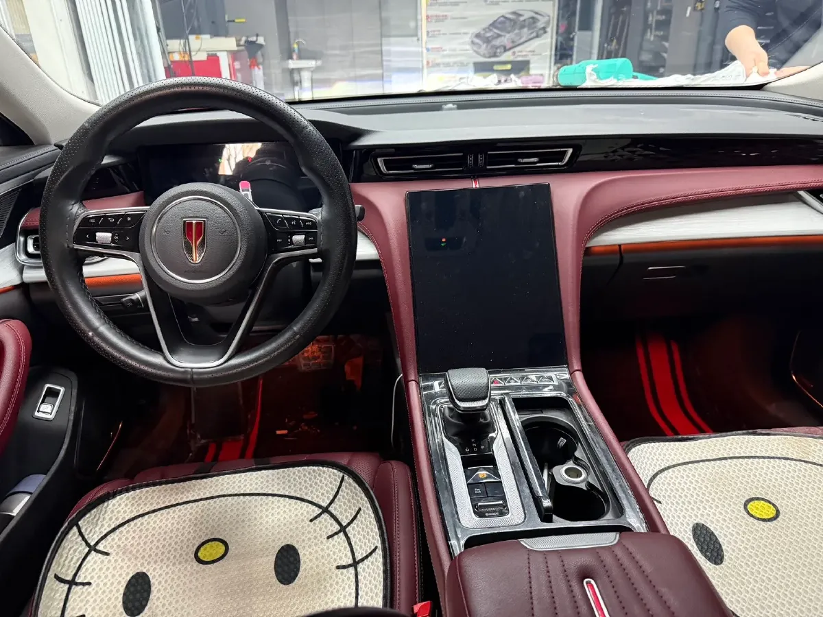 2025 HongQi H5 1.5T 169HP L4 1DHT Hybrid,autocango,china used car exporter,china ev exporter,chinese used car exporter,chinese used ev exporter