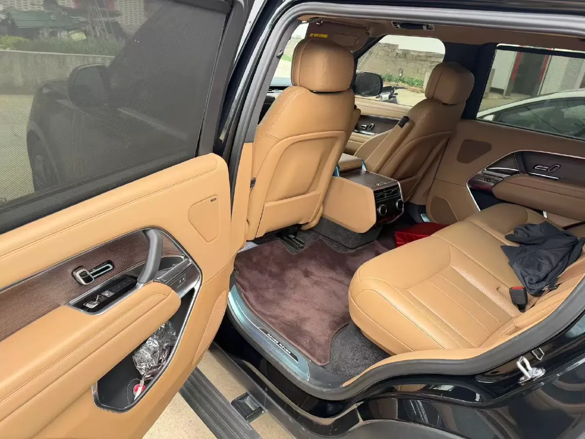 2025 Land Rover Range Rover 3.0T 400HP L6 8AT,autocango,china used car exporter,china ev exporter,chinese used car exporter,chinese used ev exporter